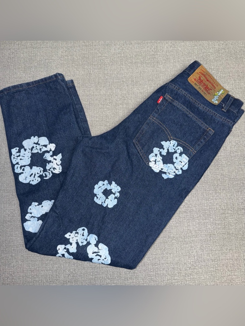Cotton Wreath Graphic Print Denim Jeans Dark Wash